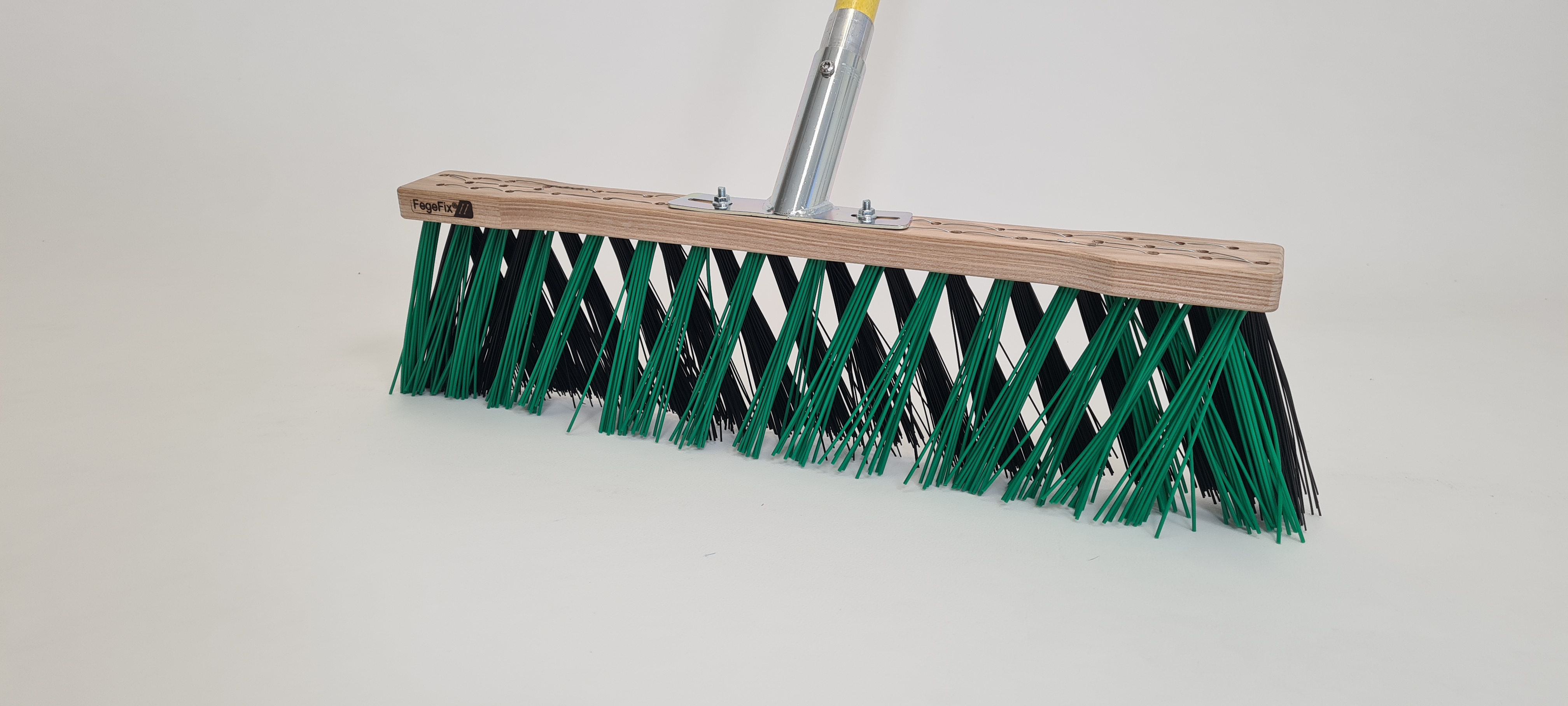 Besen 50cm Fegefix Robust mit Fiberglasstiel